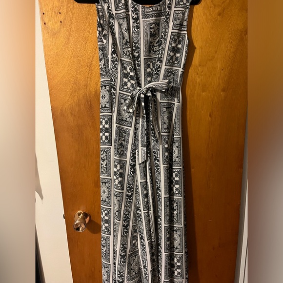 Sundress - Picture 4 of 7